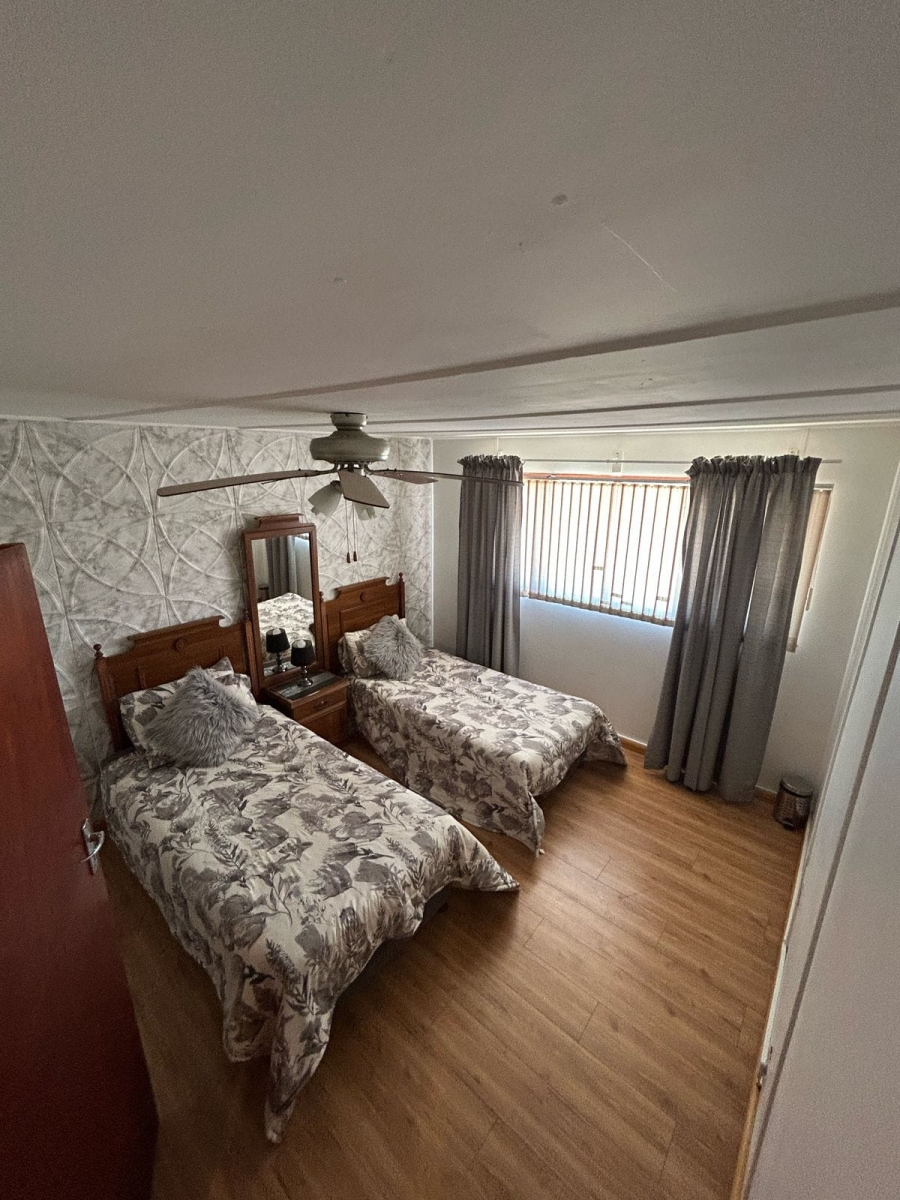 To Let 3 Bedroom Property for Rent in Hartenbos Central Western Cape